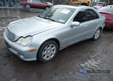 2006 Mercedes-Benz C 280 Luxury 4Matic z USA, uszkodzony, nr VIN WDBRF92H96F795003